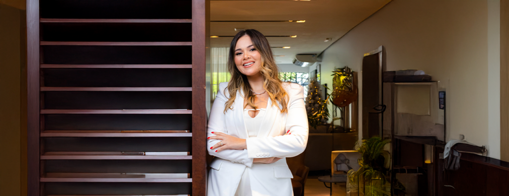 Casa Ritz: a assinatura de Nicole Uchôa em um refúgio de sofisticação e natureza em Manaus